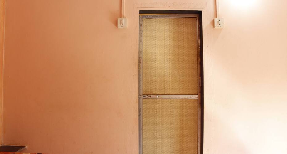 Leesha Nyahari Niwas, Tarkarli 5